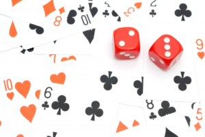 カジノのトランプとサイコロゲーム